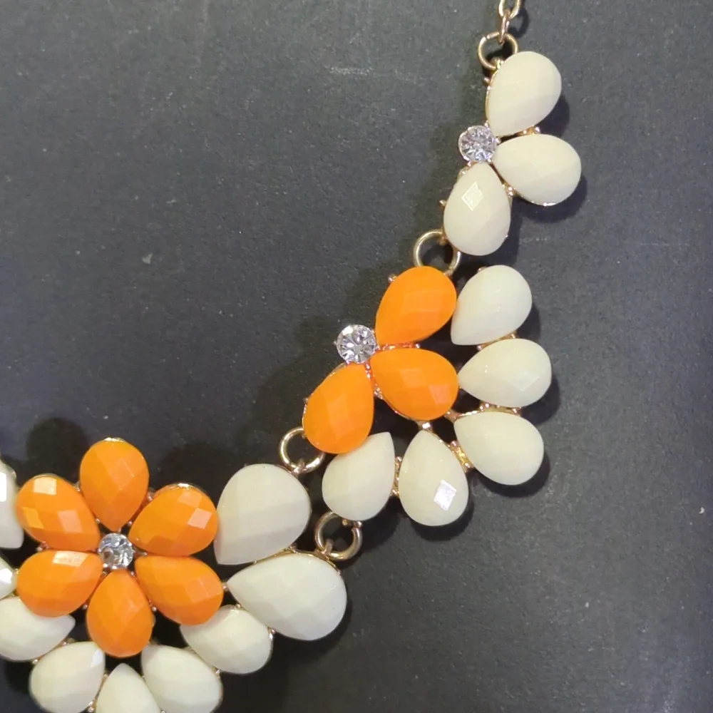 Elegant🧡Orange & Cream with Rhinestones Scoop Bib Necklace Vintage 70s